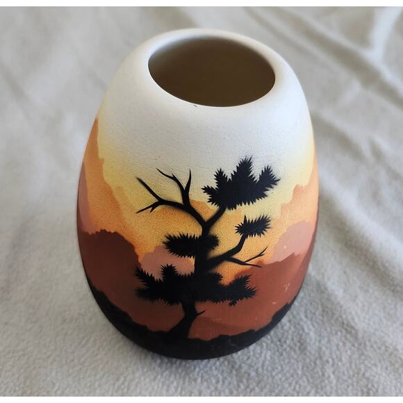 Native American Navajo Vase Signed J. Jelly Dineh Cactus Joshua Tree Southwest - Picture 2 of 10